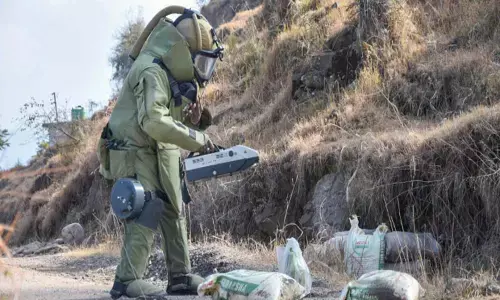 Bomb disposal squad defuse the IEDs found in J&Ks Kupwara district