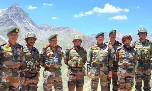 Bipin Rawat visits areas along LoC in Dras sector of Kargil