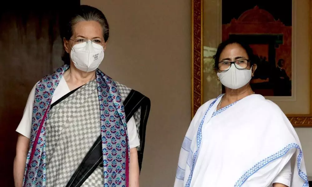Congress President Sonia Gandhi and West Bengal Chief Minister Mamata Banerjee