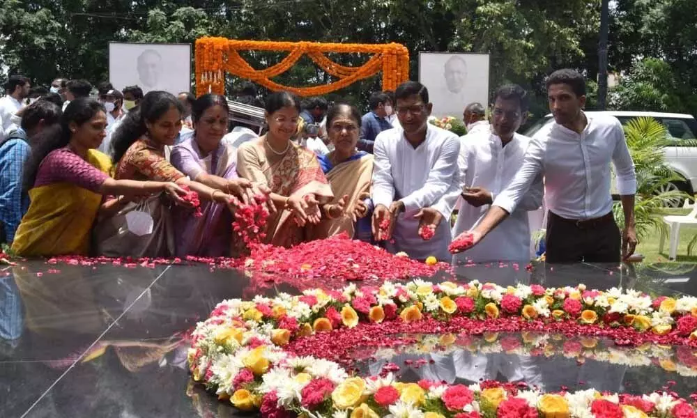Tributes paid to Jaipal on second death anniversary