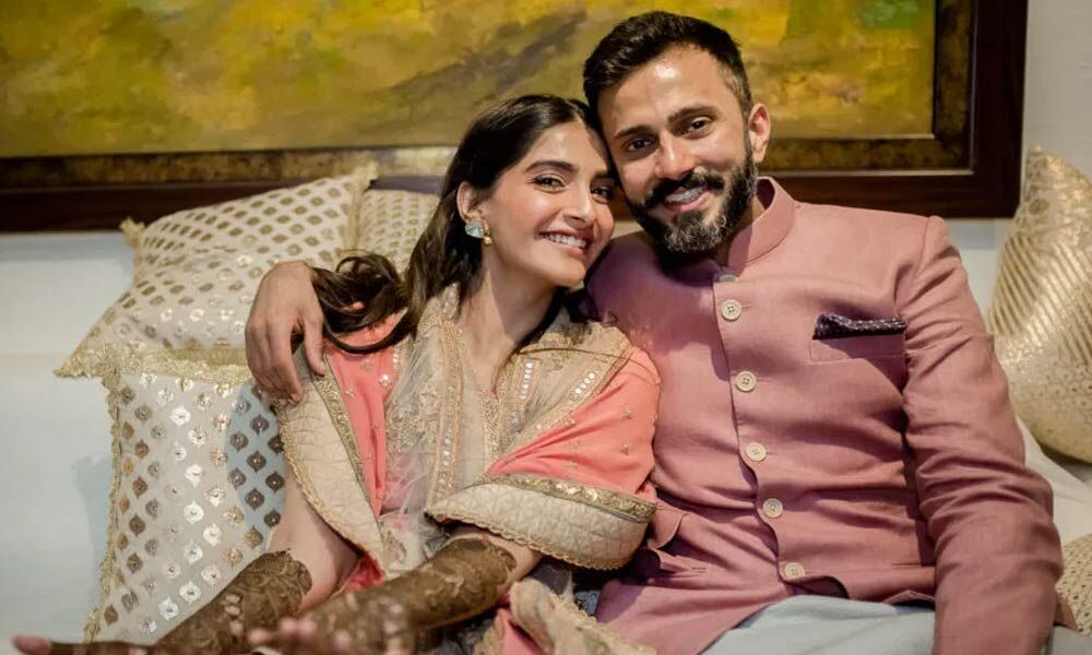 Sonam Kapoor And Anil Kapoor Pen A Heartfelt Note For Anand Ahuja On ...