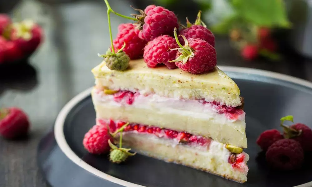 Raspberry Cake Day