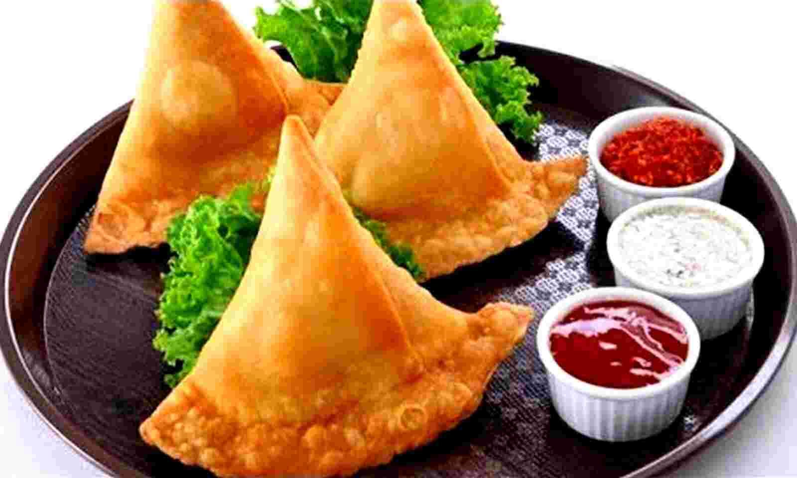 Aloo Samosa  Punjabi Samosa - Cooking From Heart