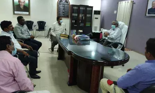 JNTU VC Prof Ranga Janardhana speaking to media in Anantapur on Saturday