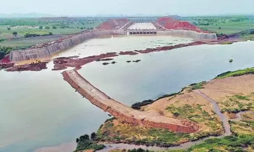 Centre grabs Krishna, Godavari from AP, TS