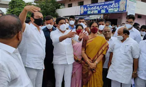 Ministers visits sites of proposed multi specialty hospitals