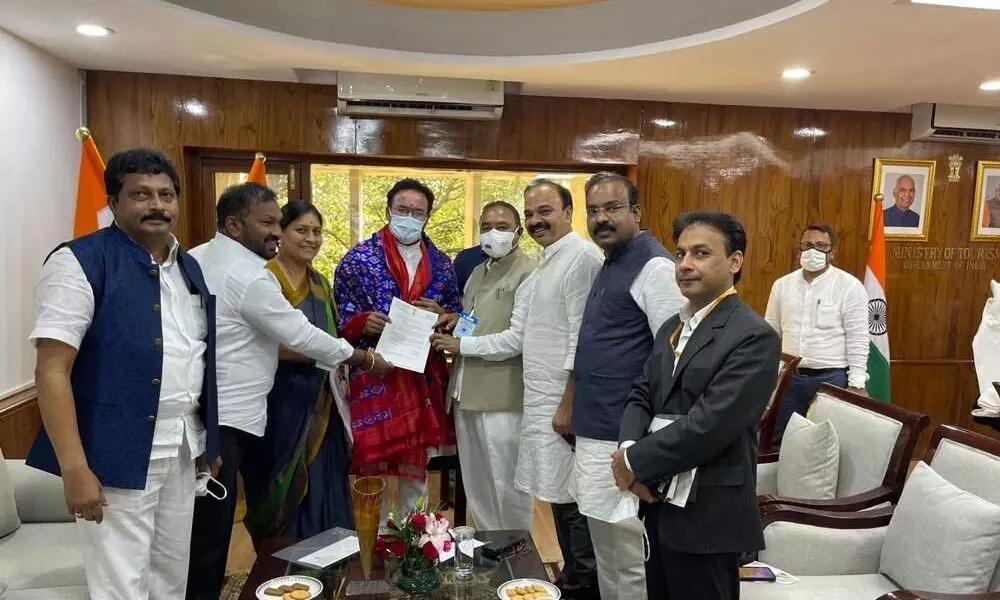 Mahabubabad MP M Kavitha along with MPs submitting memorandum to the Union Minister for Tourism and Culture G Kishan Reddy in Delhi on Wednesday