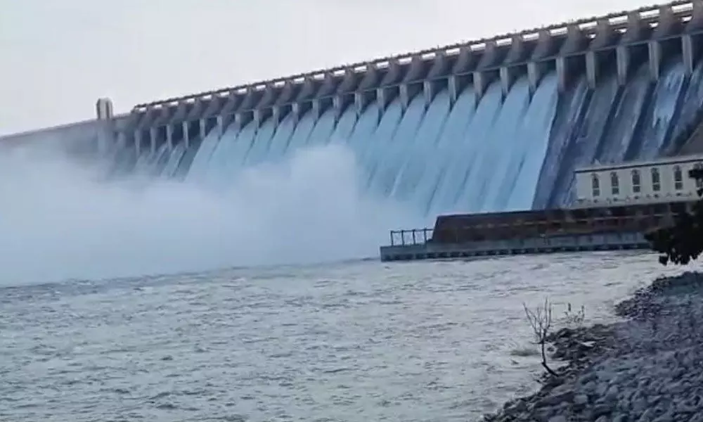 Water gushing out from the 16 gates of the Sagar project