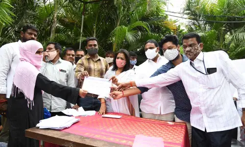 Mayor Gadwal Vijayalakshmi distributes ration cards