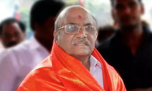 AIADMK Presidium Chairman Madhusudhanan dies at 80.