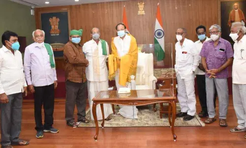 Farmers’ representatives meeting Vice-President M Venkaiah Naidu in New Delhi on Friday