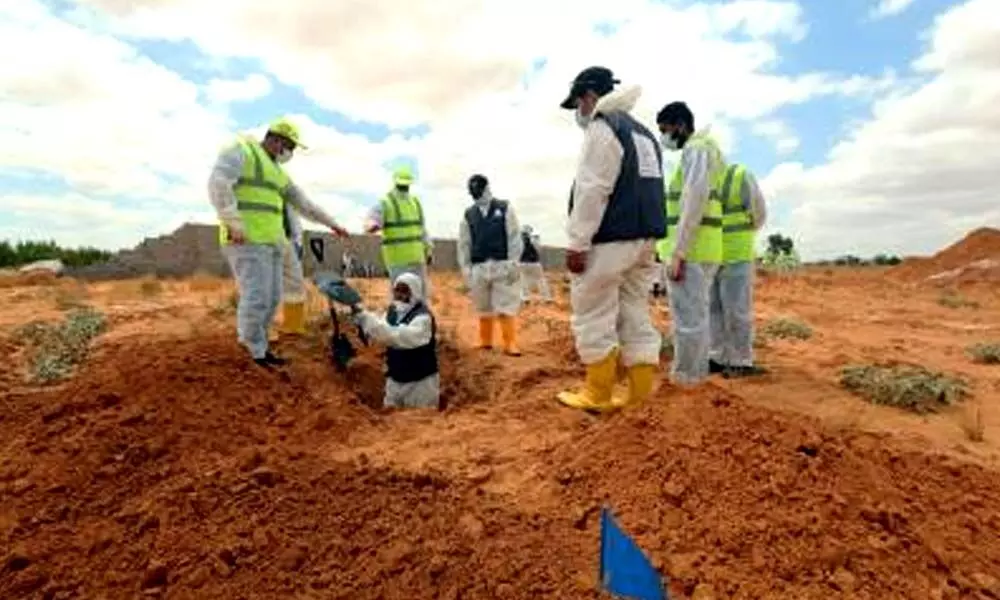 10 bodies found in mass grave in Libya
