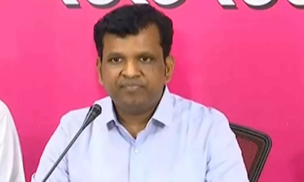 TRS MLA takes potshots at RS Praveen Kumar for his remarks on CM KCR