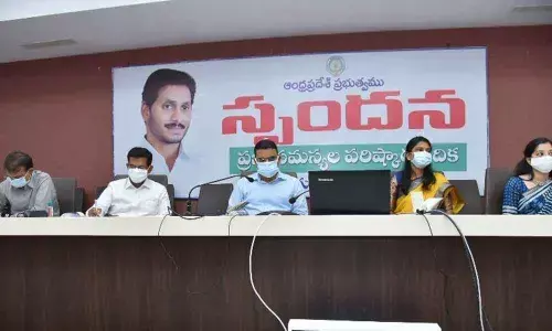 District Collector Vivek Yadav receiving petitions in ‘Dial our collector’ programme in Guntur on Monday