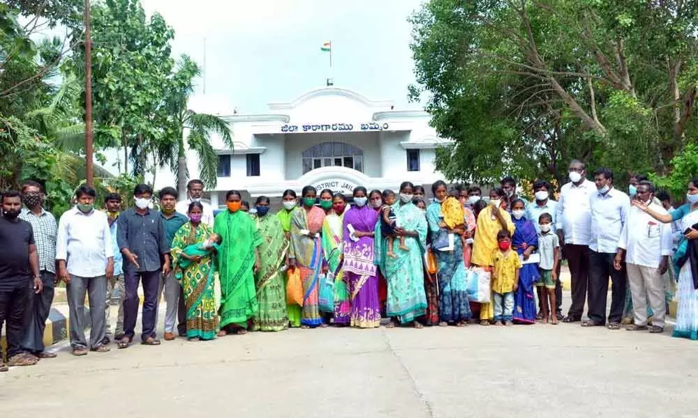 Women farmers staging a protest in front of the sub-jail after their release, in Khammam on Wednesday