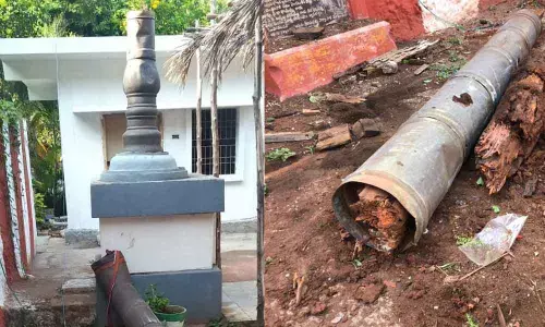 The 60-year-old dwajastambham at Sitarama Swamy temple, run by Simhachalam Devasthanam, has collapsed on Wednesday morning