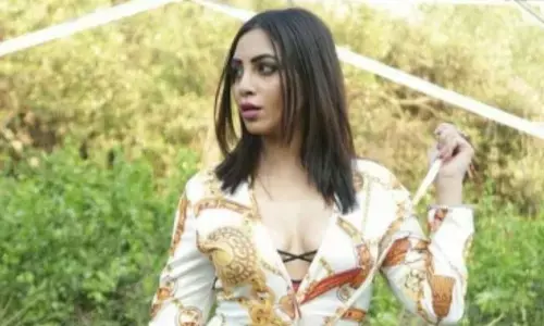 Arshi Khan: Glad people discuss me on Bigg Boss OTT