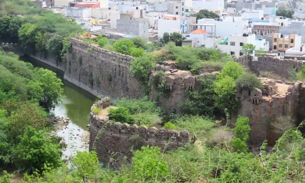 Parts of Golconda lie in state of utter neglect