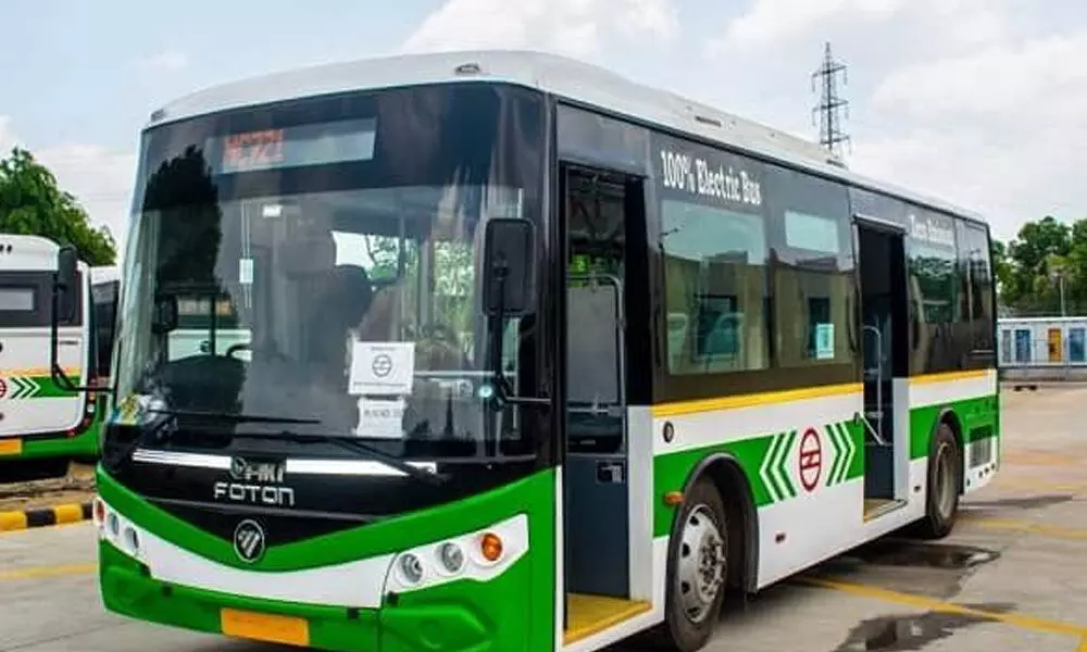 Delhi Metro feeder e-buses begin plying; entry only through smart cards