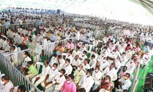 Political activities in Huzurabad spark fears of third wave