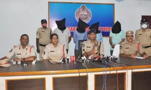 Gang trying to sell mystical idol held