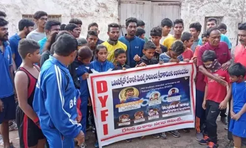 Athletes lauded for bagging medals