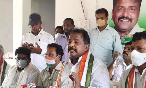 AP Congress Committee president Sake Sailajanath addressing the media at Vizianagaram on Friday