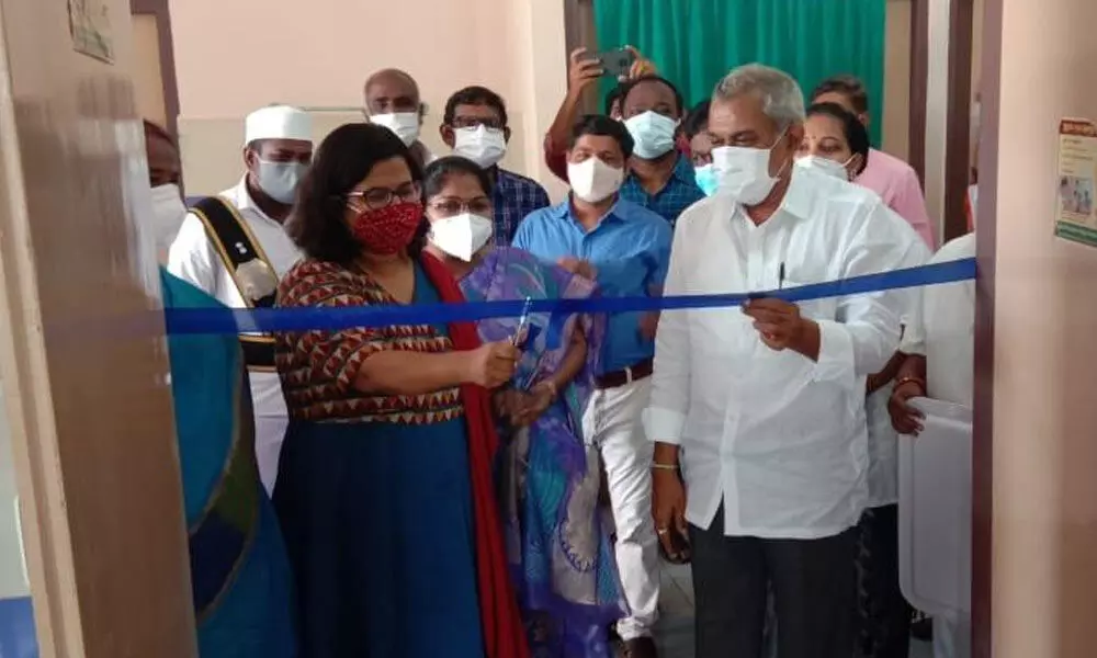 Kandukur MLA Manugunta Mahidhar Reddy inaugurated the blood donation camp