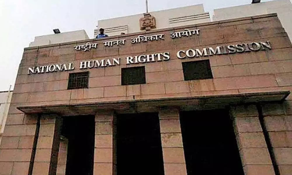 The NHRC states that Telangana and Andhra Pradesh failed to curb suicide of students.
