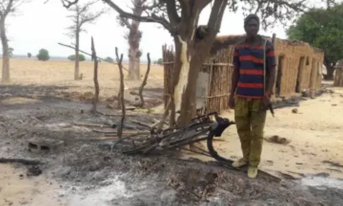 22 persons were killed and 14 others injured in an armed attack in central Nigeria