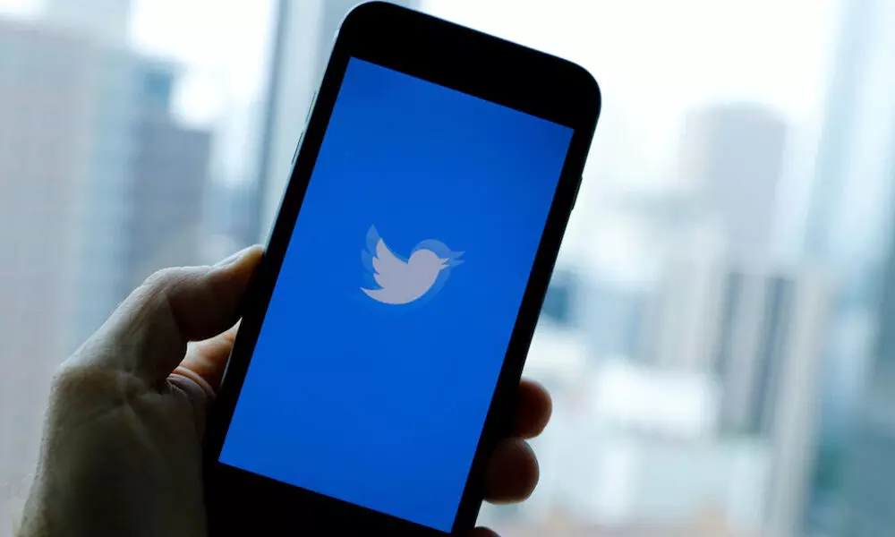 Twitter to Review Posts Glorifying Violence in afghanistan