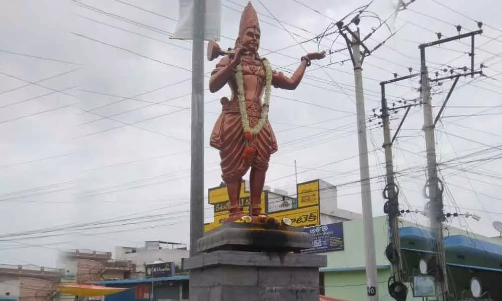 Installation of Annamaiah statue creates controversy