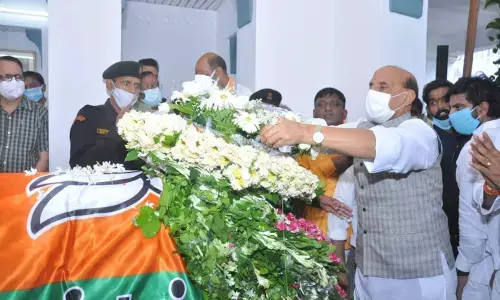 Rajnath Singh pays tributes to Kalyan Singh