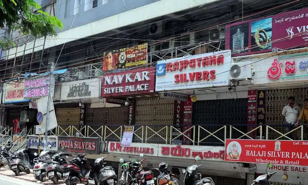 Shops remained closed at Jaihind Market Complex in Vijayawada as jewellers observed a strike on Monday. Photo: Ch Venkata Mastan