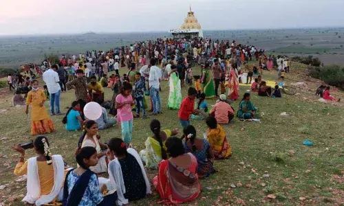 Devotees from across the district gather at Kondalaya Rayudu temple to offer scorpions to Lord Venkateshwara Swamy (Sri Kondala Rayudu Swamy) in Kodumur town on Monday.