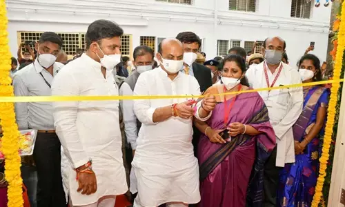 CM Basavaraj Bommai inaugurates new OPD Department at city hospital