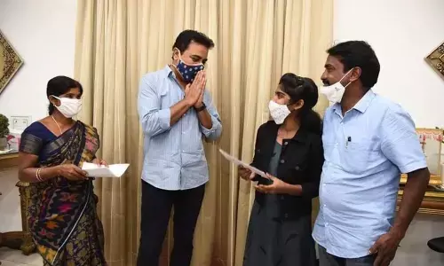 KTR’s gesture to poor IITian