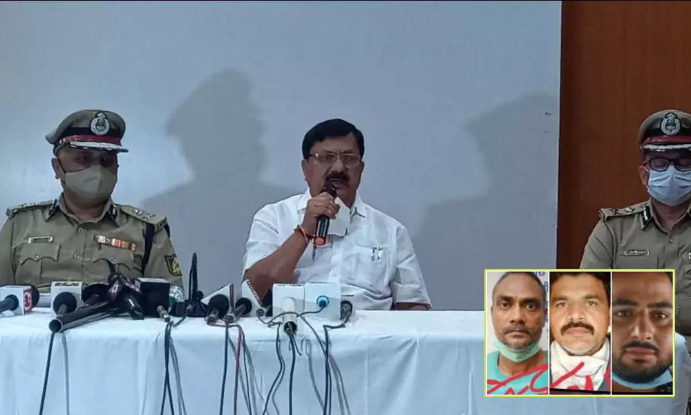 State DGP Praveen Sood and Home Minister Araga Jnanendra at a press conference to announce the arrest of the jewellery shop robbers in Mysuru on Friday