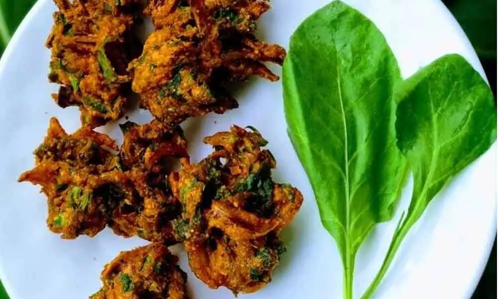 Palak Pakoda: its a Quick Snack and Tasty Too