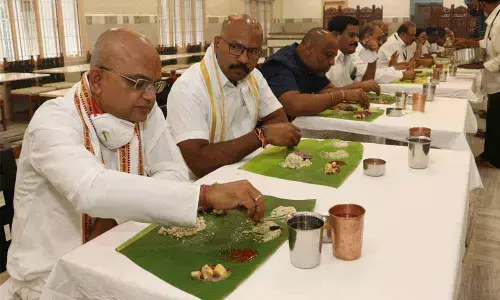 Sampradaya Bhojanam improves immunity power, says TTD EO