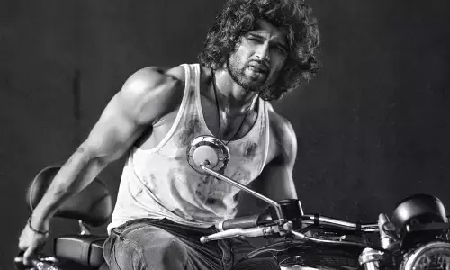 Vijay Deverakondas new strategy shocks all!