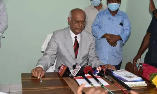 Lokayukta Justice P Lakshman Reddy speaking to media after inaugurating Lokayukta office at state guest house in Kurnool on Saturday