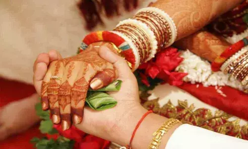 Inter-caste couple face boycott in Tumkur village (Representational Image)
