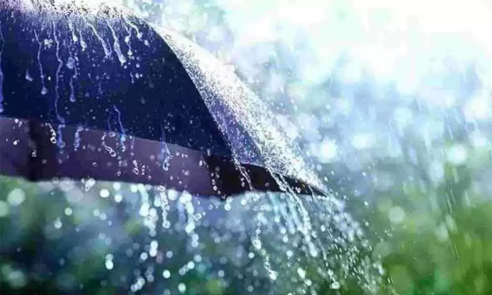 Weathermen warn of heavy spells of rain