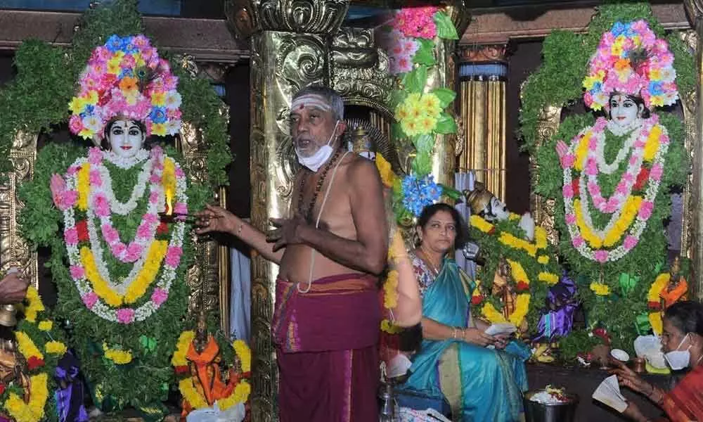 Krishna Janmashtami celebrated with gaiety