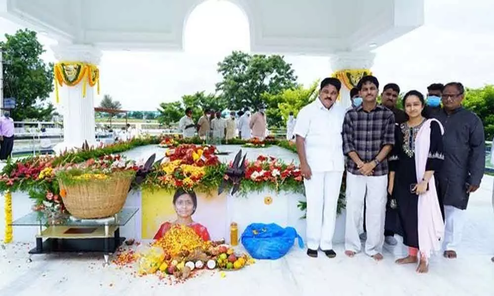 Rich tributes paid to Palle Uma