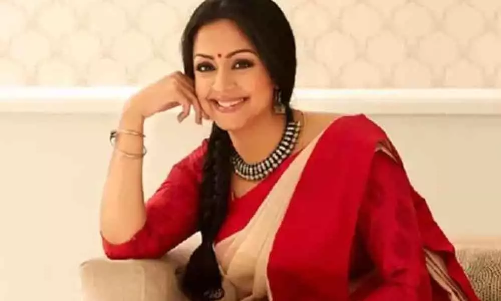 Kollywoods Ace Actress Jyotika Joins Instagram And Twitter