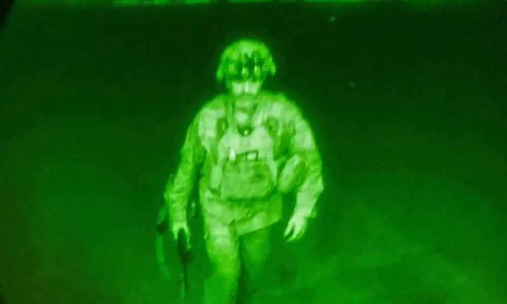 The US Army released a nightvision image of Major General Chris Donahue, commander of the 82nd Airborne Division, the last US soldier to leave Afghanistan