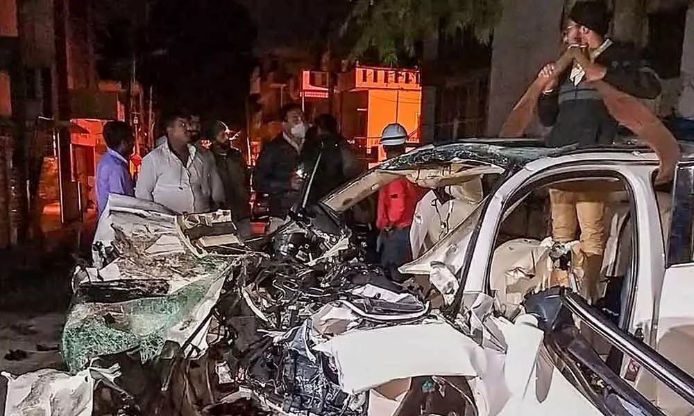 DMK MLAs son among 7 killed as Audi Q3 rams into wall