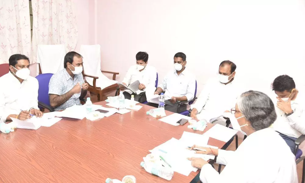 District Collector M Hari Narayanan, MLA B Karunakar Reddy, MP Dr M Gurumoorthy and others at the Ruia HDS meeting in Tirupati on Tuesday